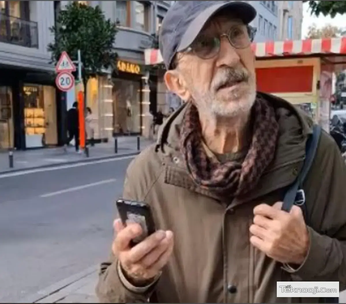 Üvey babaÜvey Baba'nın Halil'iydi: 86 Yaşındaki Şemsi İnkaya Son Haliyle Sosyal Medyayı Salladı!