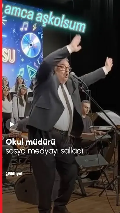 Kozlu Okul Müdürü Mikrofonu Eline Aldı, Bütün Salonu Salladı! Barış Manço Detayı Geceye Damga Vurdu