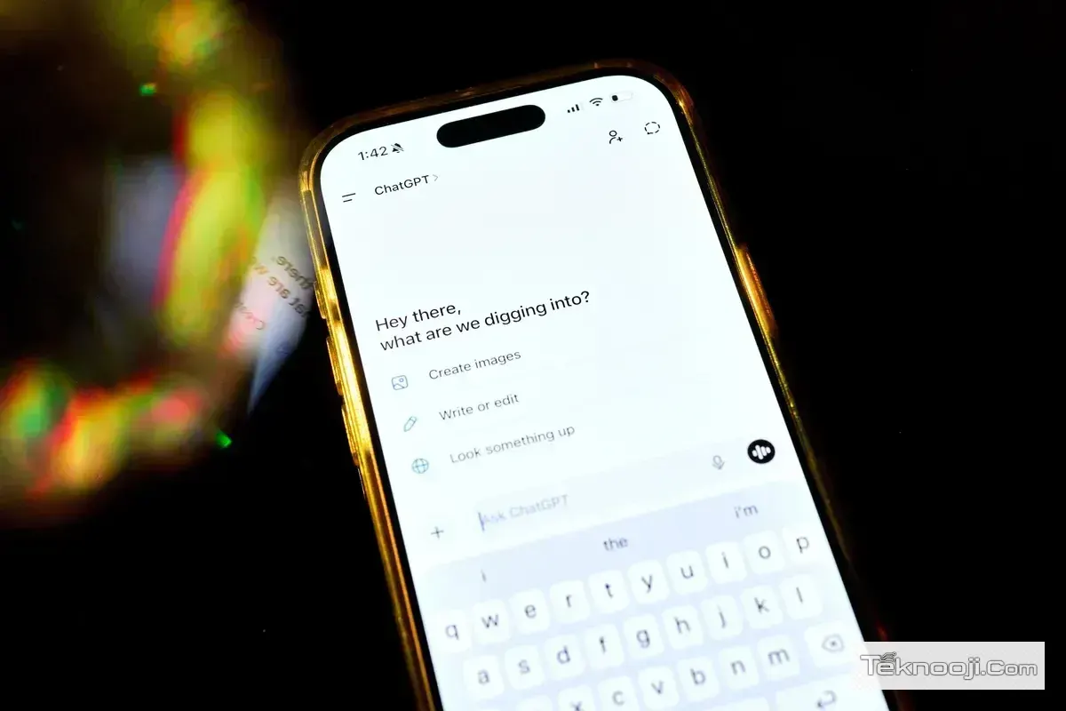 Apple iOS 27 ile Devrim Yaratıyor! ChatGPT Benzeri Bağımsız Siri Uygulaması, Otomatik Silme ve Google Altyapısı