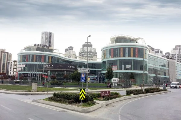 Autopia Otomobil Galerisi Hakkında Merak Edilenler! Yorumları, Esenyurt ve Beylikdüzü Konumu, Pazar Günü Açık mı, Nasıl Gidilir?